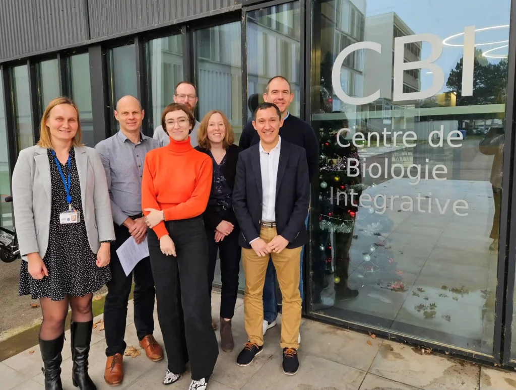 Photo d’équipe projet réunie au Centre de Biologie Intégrative